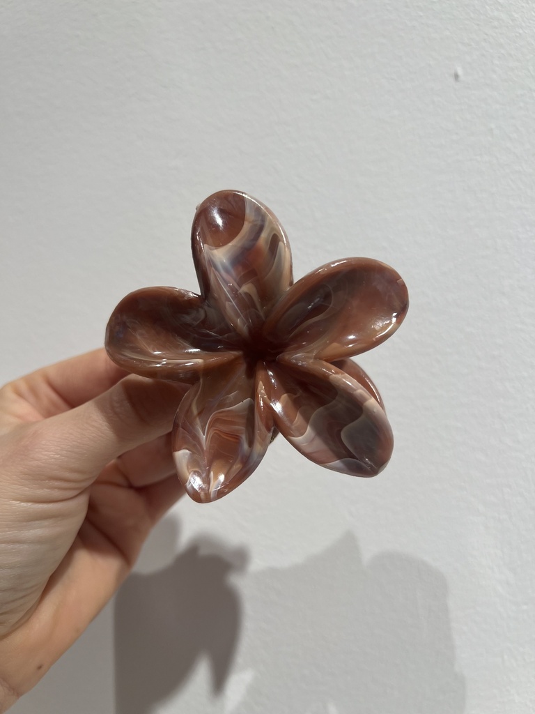 Pince à cheveux Fleur latté