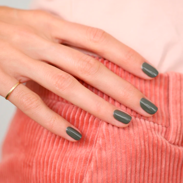 Vernis semi-permanent Green Flash Khaki - Manucurist
