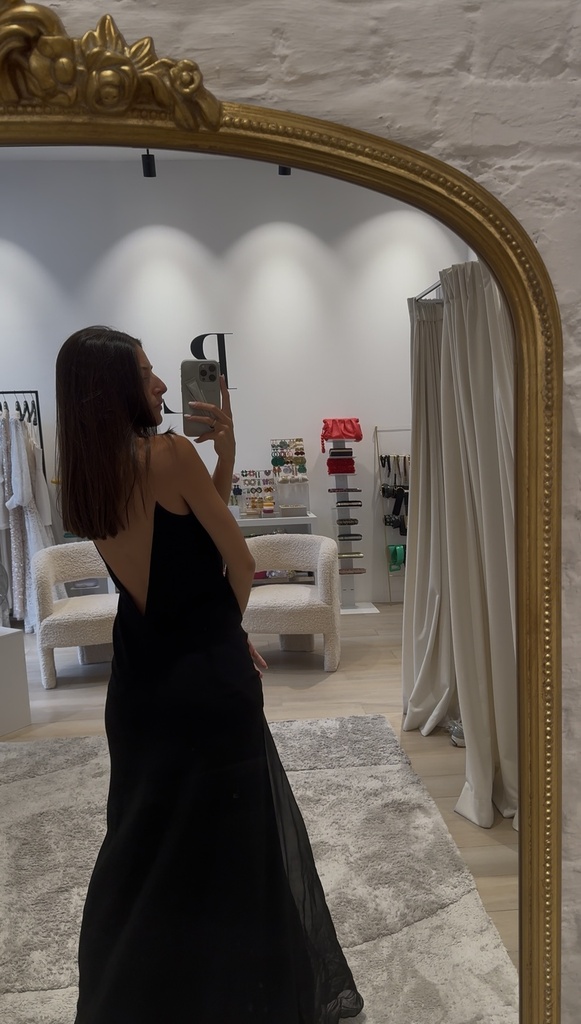 Robe longue avec bretelles transparentes - C03223