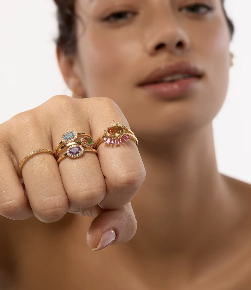 BAGUE - STORY  - MYA BAY  