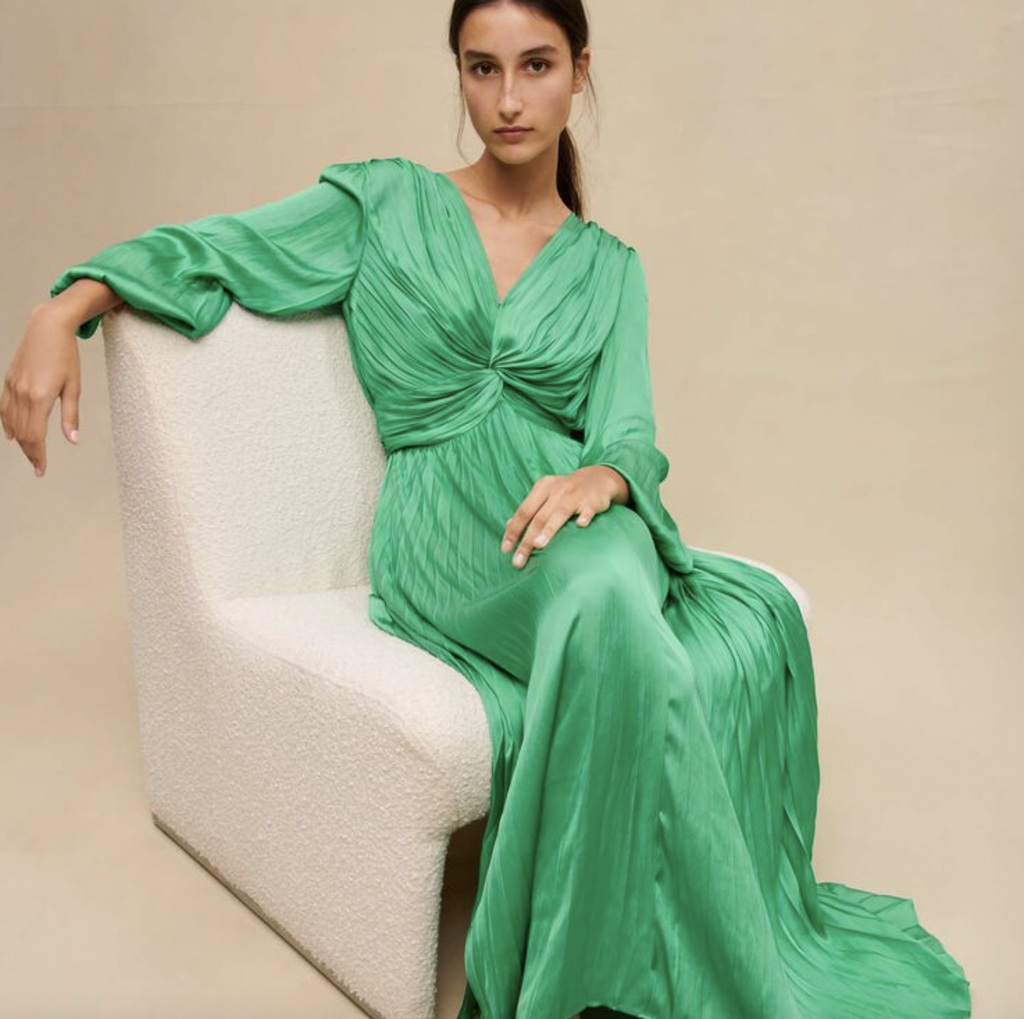MAJE - Robe longue verte satinée - C03076