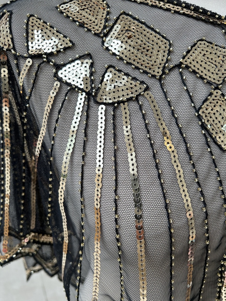 Veste capeline perles noire doré C03419