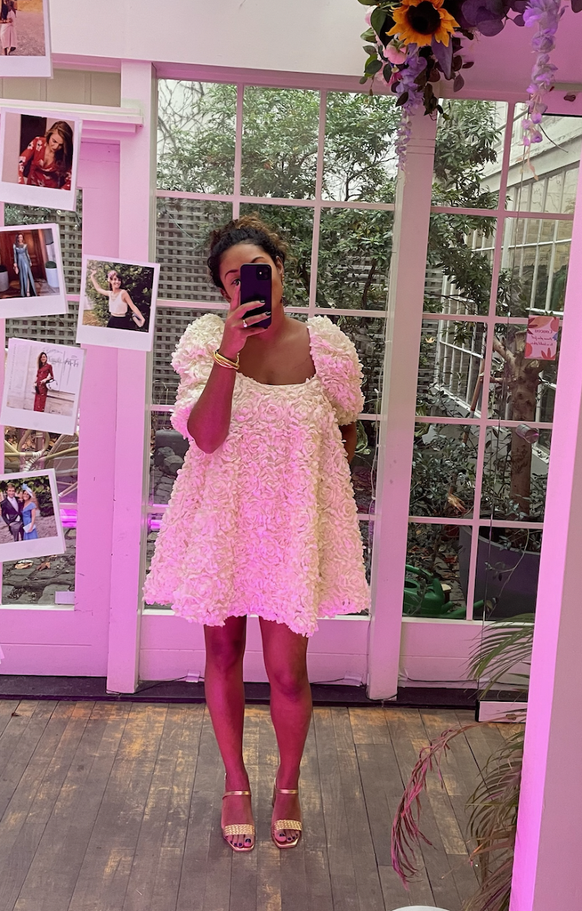 ASOS - Robe courte pétales ivoire - C02940