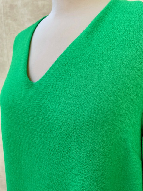 ESSENTIEL - Robe courte verte  - C02443