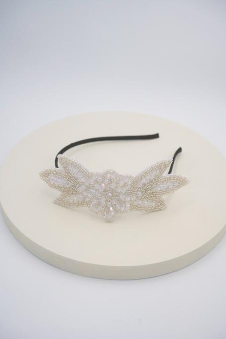 Années 20 - headband fleurs blanche - A1097