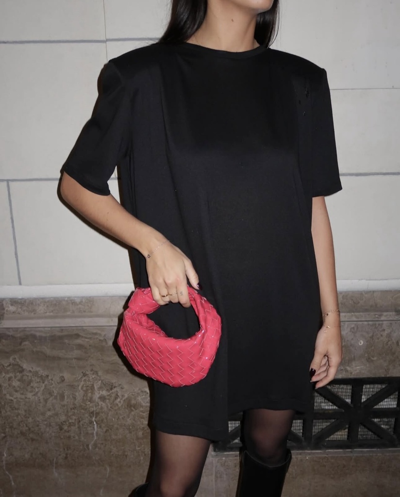 ATELIER MARGO petite robe noire épaulée - 1389