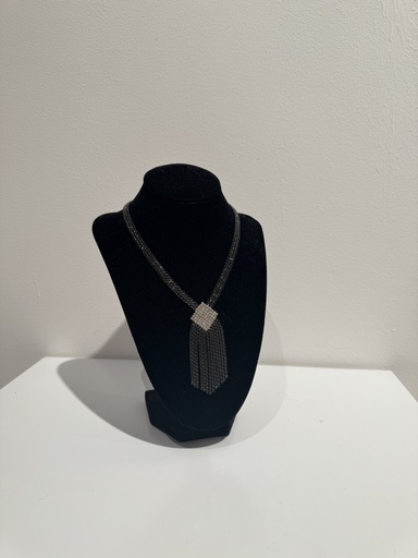 [A1117] LOC - Bijoux - Collier années 20 strass noir et argent - A1117