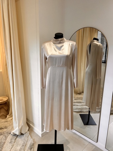 [1068] IRIS & INK Augustine Satin dress Champagne - 1068