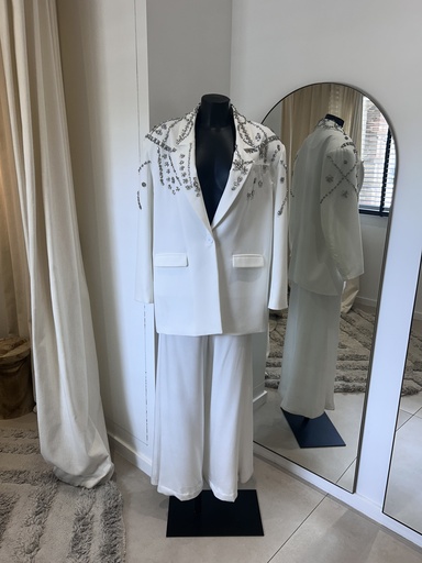 Collection Milky - ensemble tailleur blanc et diamants - 1445