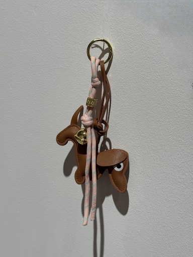 Porte-clefs - chien & corde rose