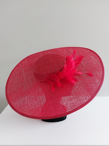 [A708] T&O CONCEPT - Chapeau Rouge avec plumes - A708